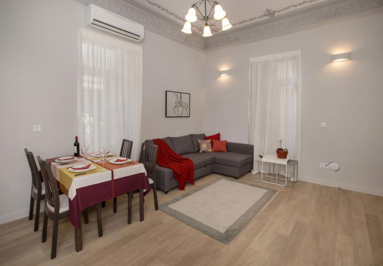 Sophisticated Apartment In Syntagma By Ghh Athén Kültér fotó