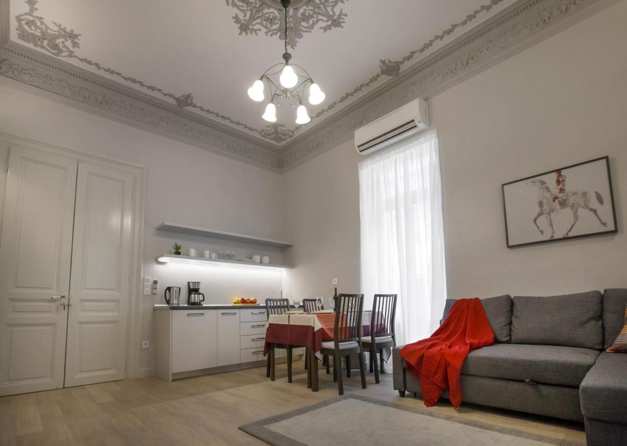 Sophisticated Apartment In Syntagma By Ghh Athén Kültér fotó