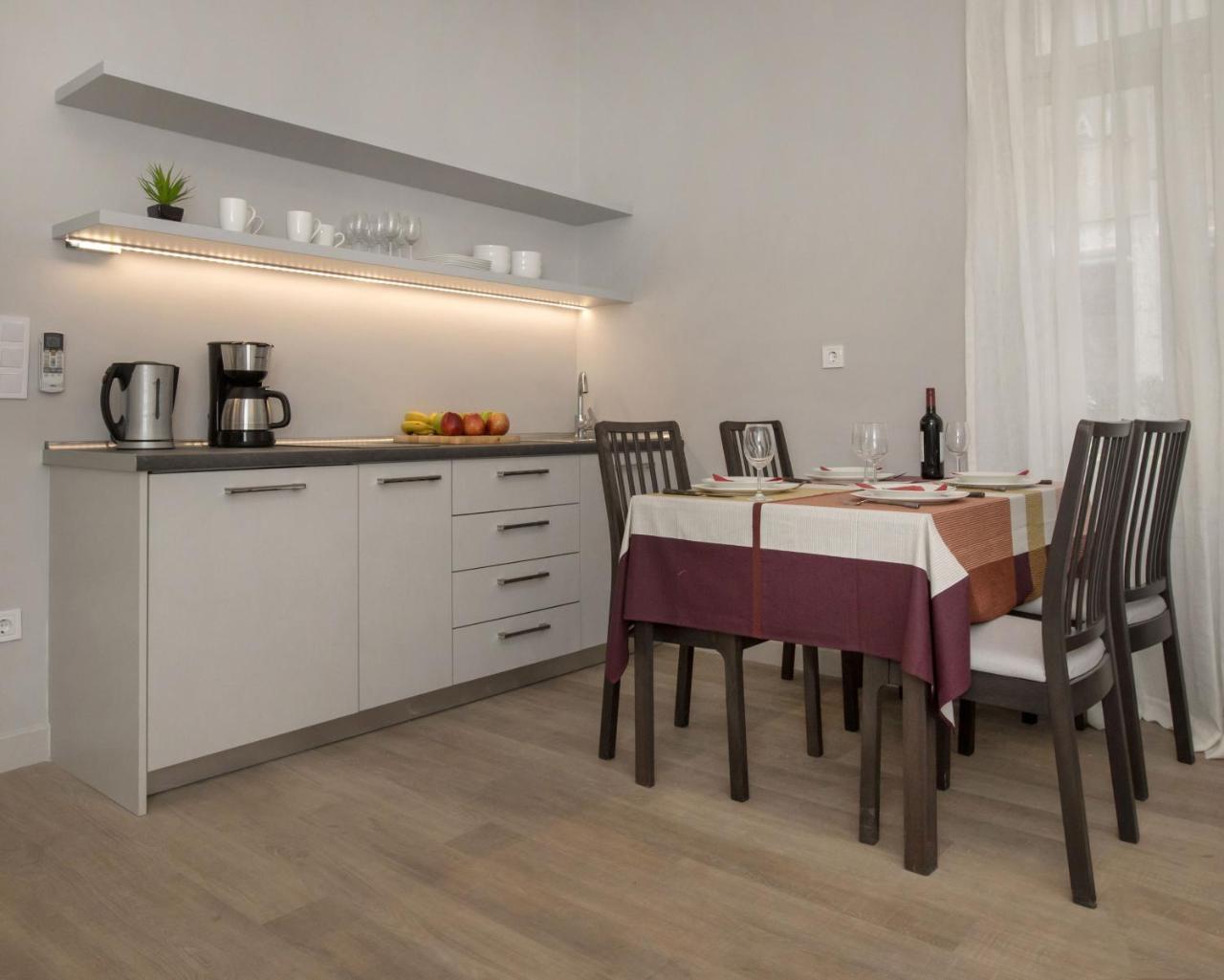 Sophisticated Apartment In Syntagma By Ghh Athén Kültér fotó